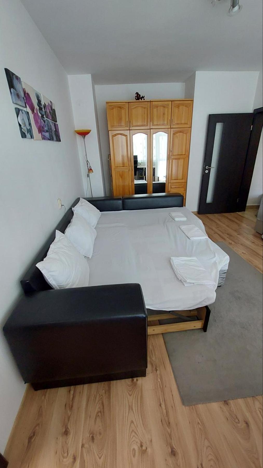 3 Rooms Apartment, Top Center, 1St Floor, Aubg, Free Parking, Pc I5 Ssd, 3 Led Tvs 200 Channels, Wifi, Terrace, Easy-Late Check-In, Stay Before Greece Blagoewgrad Exterior foto